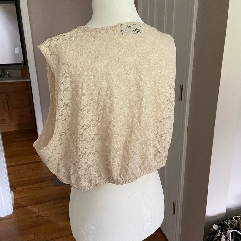 Neutral Lace Crop Shell Top - Women's Beige - Picture 3 of 4